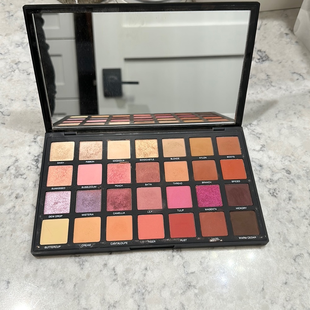 Sephora pro palette-new nudes
